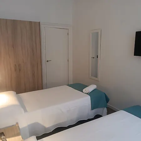 Apartamentosturisticos Avila Puerta Del Alcazar 0-1 Extérieur photo