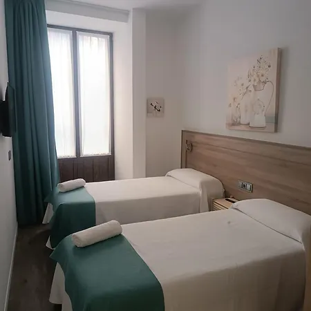 Apartamentosturisticos Avila Puerta Del Alcazar 0-1 Extérieur photo