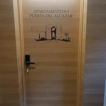 Apartamentosturisticos Avila Puerta Del Alcazar 0-1 Extérieur photo