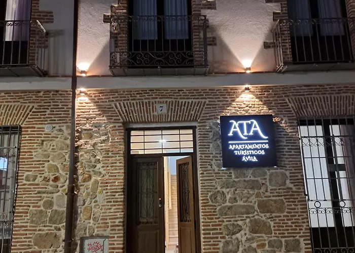 Apartamentosturisticos Avila Puerta Del Alcazar 0-1