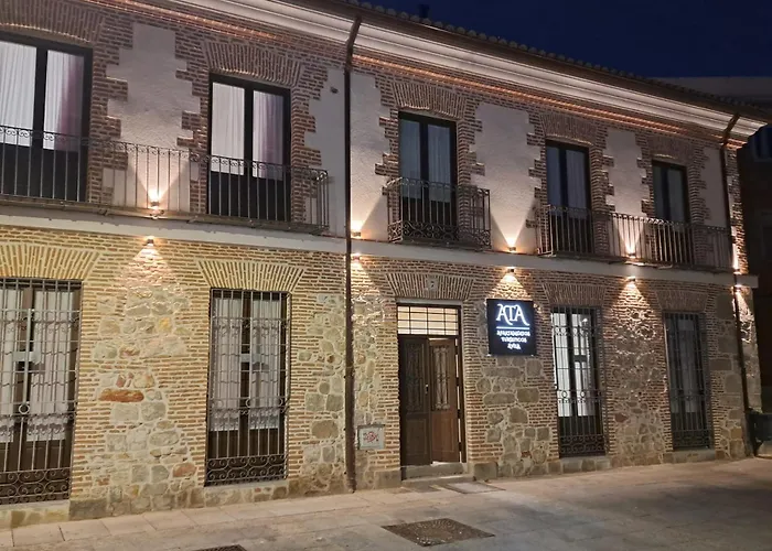 Apartamentosturisticos Avila Puerta Del Alcazar 0-1